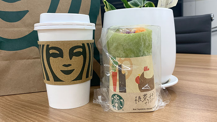 テイクアウトした本日のランチ