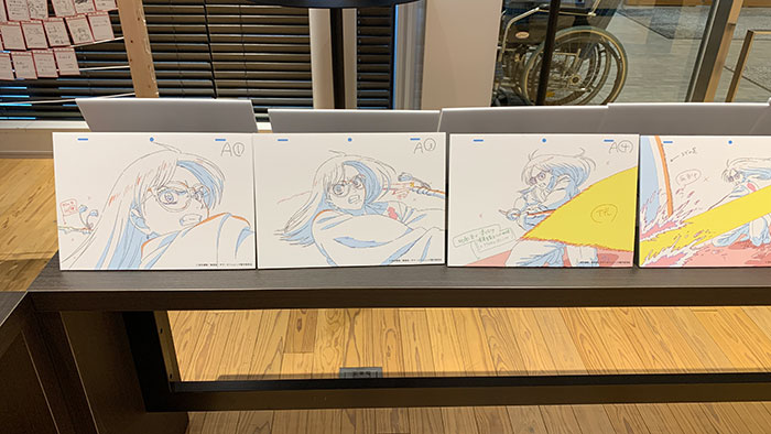 コマ割りシーン