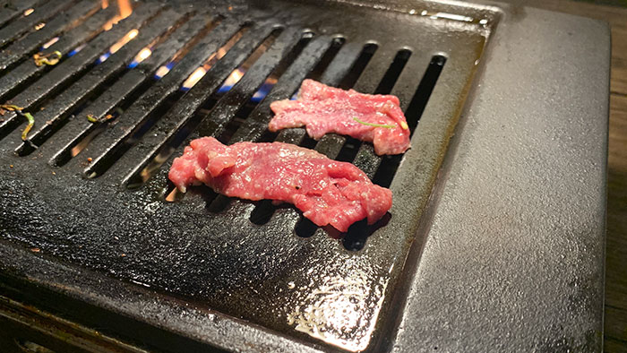 焼いている肉