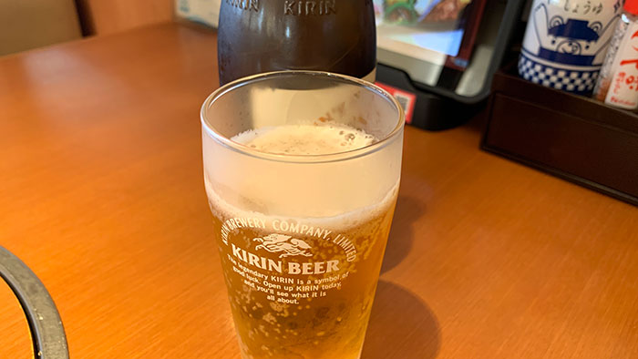 グラスにそそがれたビール