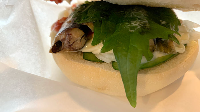 さばバーガー:中身