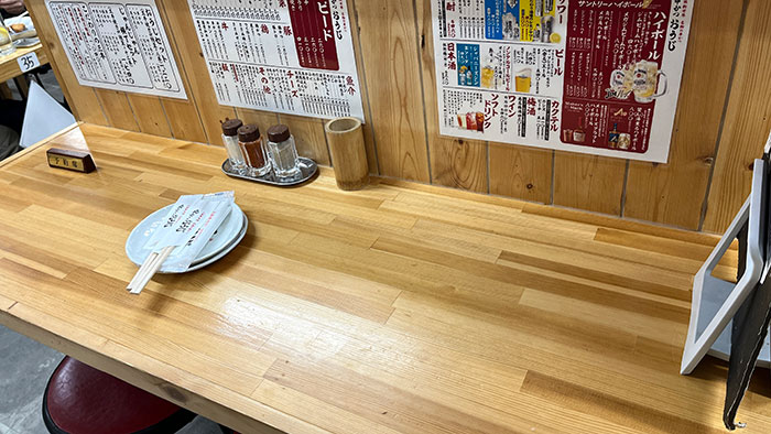 カウンター席