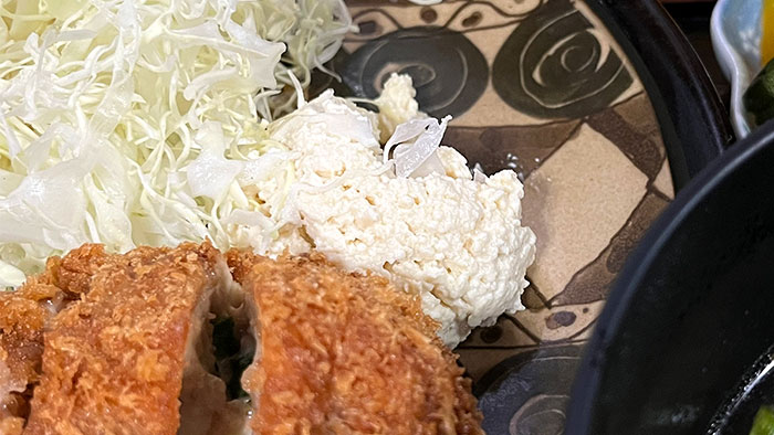 豆腐サラダ