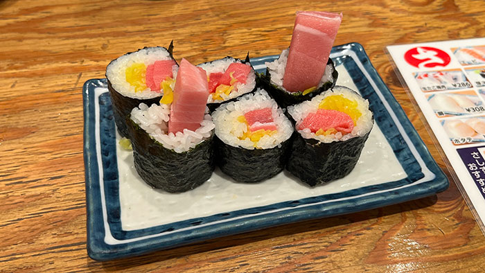 さしすの名物「とろ鉄火巻」