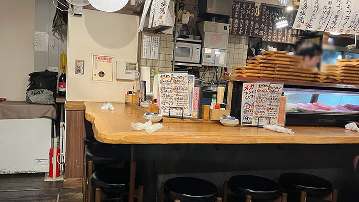 店内:カウンターの様子